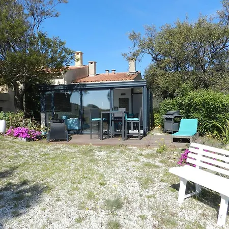 Apartment 2 Pieces 4 Pers Avec Parking Et Espace Exterieur Au Lavandou - Fr-1-251-792 Le Lavandou